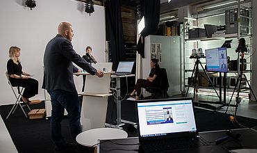 Übertragung des AVWS-Fachtages 2021 live aus dem Studio